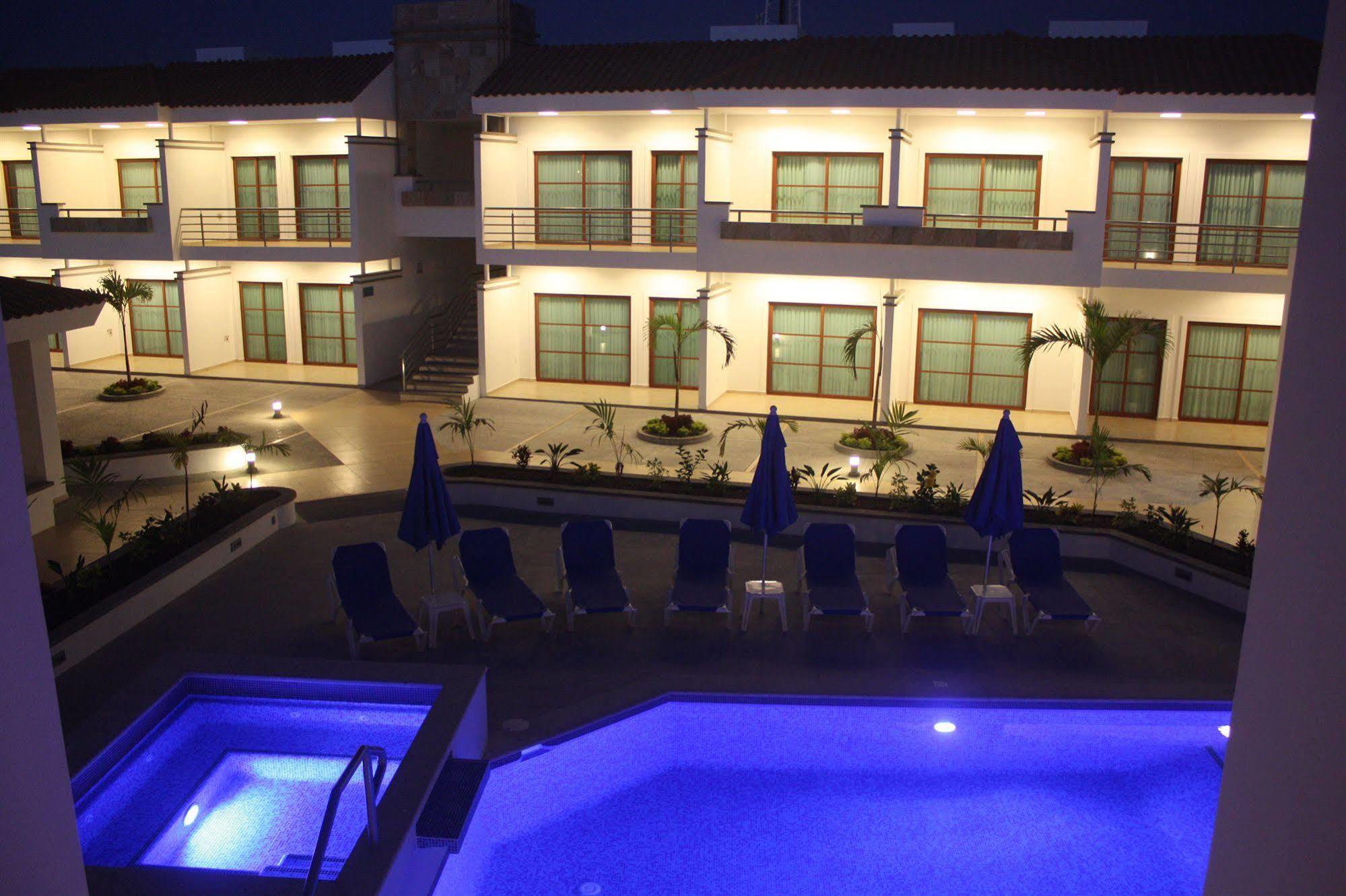 Marena Suites & Apartments Mazatlán Eksteriør bilde